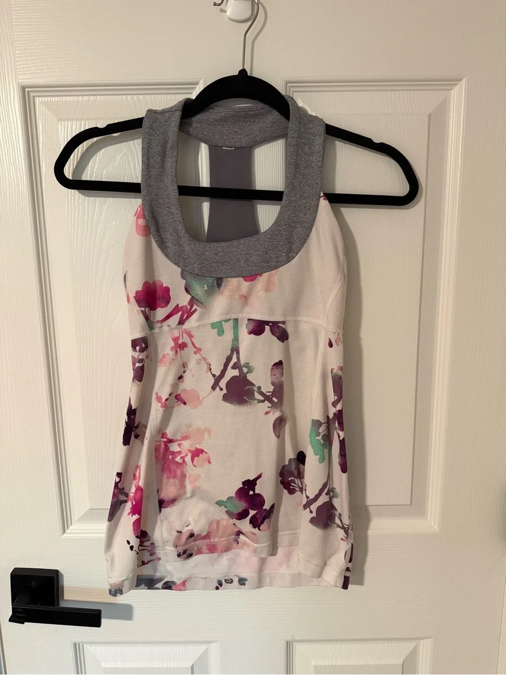 Lululemon Women's Tank Top Athletic Tops Bundle - Size 4 Size Small